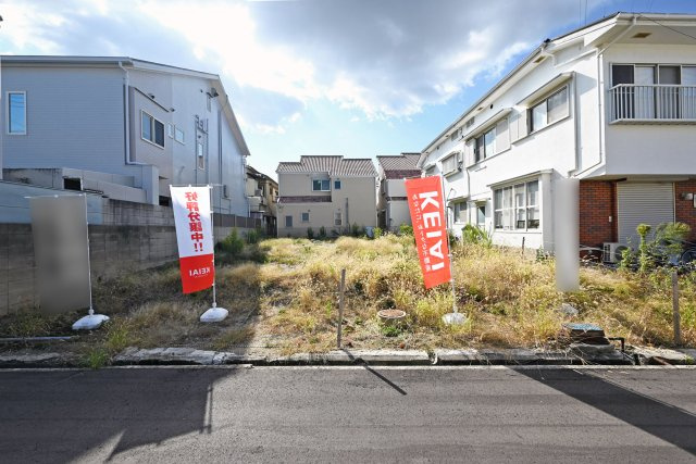 テラシエ塚口町6丁目新築一戸建て│4LDK+並列駐車2台可(車種制限有)の外観|現地外観正面写真です。