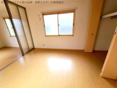 【洋室】 | リビングタウン泉大津B棟