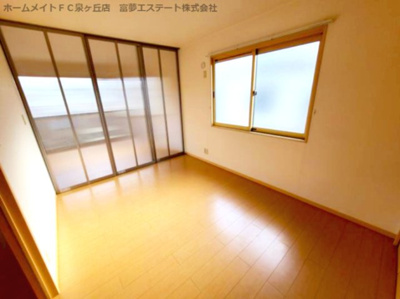 【洋室】 | リビングタウン泉大津B棟