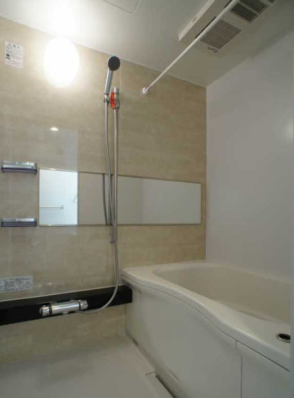 パティオ中目黒A　駅近　高遮音床システム　シャーメゾンの浴室