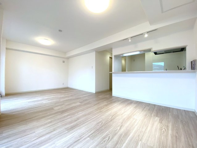 朝日プラザアクシス中の島の居間・リビング|リビング別角度（3）！