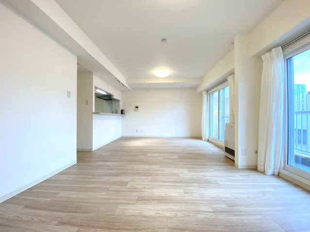 朝日プラザアクシス中の島の居間・リビング|リビング別角度（4）！