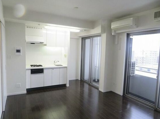 D’クラディア イヴァン初台の居間・リビング