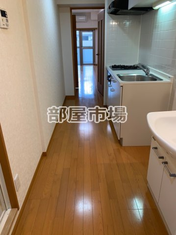 TRADIS NIPPORI.Sのキッチン