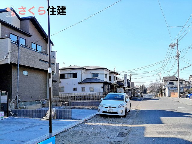 宇都宮市清原台1丁目　1号棟の駐車場|車は並列で2台駐車が可能です◎