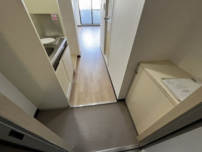 【玄関】 | ラフィネ西荻