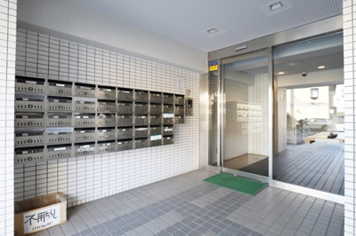 【エントランス】 | ラフィネ西荻