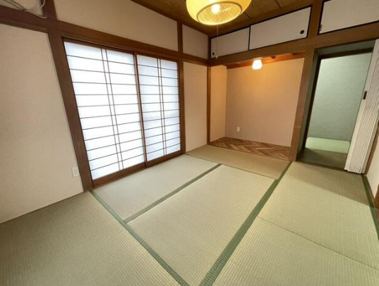 【中古】入間郡毛呂山町前久保南リフォーム中古住宅の和室|1F 6帖和室です！