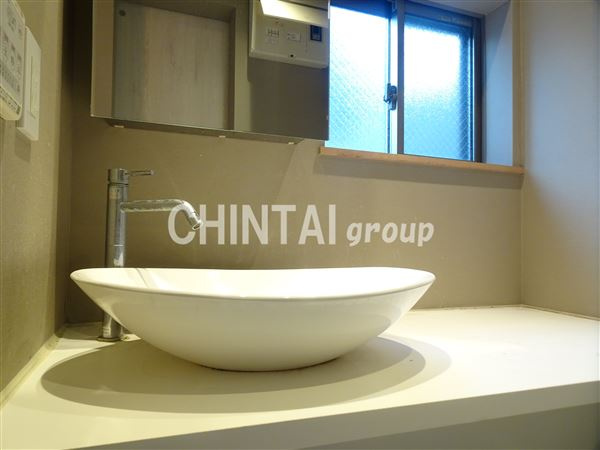 グランエッグス中野方南町の洗面所