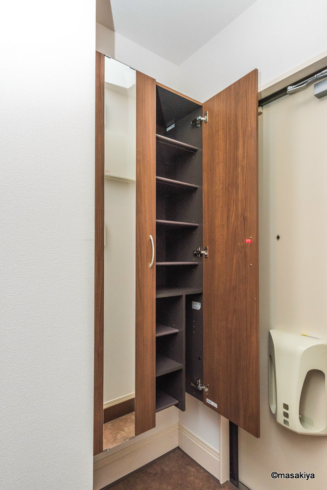 チャス　レジデンス　Ⅰの玄関|下駄箱