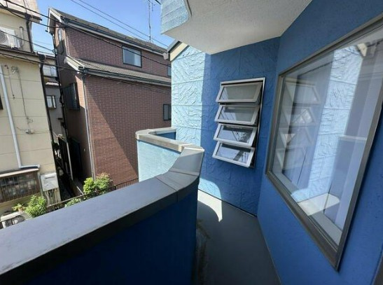 【中古】入間郡三芳町藤久保中古住宅のバルコニー|バルコニー付きです