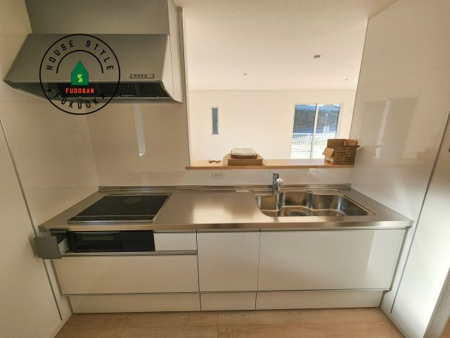 糸島市二丈深江第3-7棟（1号棟）の内観：施工例|忙しい朝でも家族揃って食事をしたいゆとりあるダイニングスペース。