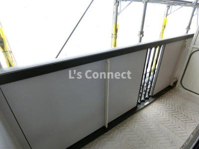 【バルコニー】 | リビングタウン旭Ｃ | 晴れた日には洗濯物もたくさん干せます。