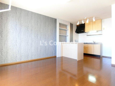 【居間・リビング】 | リビングタウン旭Ｃ | １１帖のＬＤＫ。アクセントクロス仕様です。