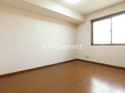 【その他】 | リビングタウン旭Ｃ | ６帖の洋室は寝室として使えます。