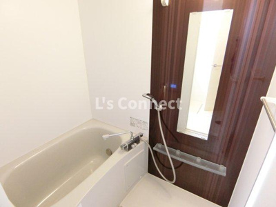 【浴室】 | Ｄ－ｒｏｏｍ中里 | 追焚き機能付きのお風呂。