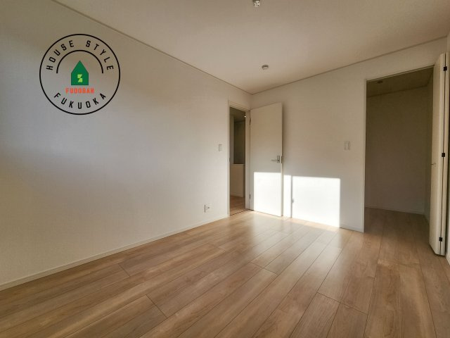 糸島市二丈深江第3-7棟（2号棟）の内観：施工例|各部屋収納を備えており過ごしやすいお家です！