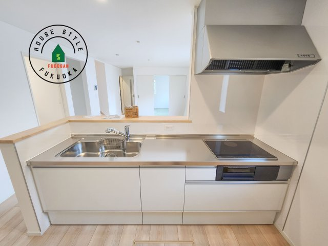 糸島市二丈深江第3-7棟（2号棟）の内観：施工例|忙しい朝でも家族揃って食事をしたいゆとりあるダイニングスペース。