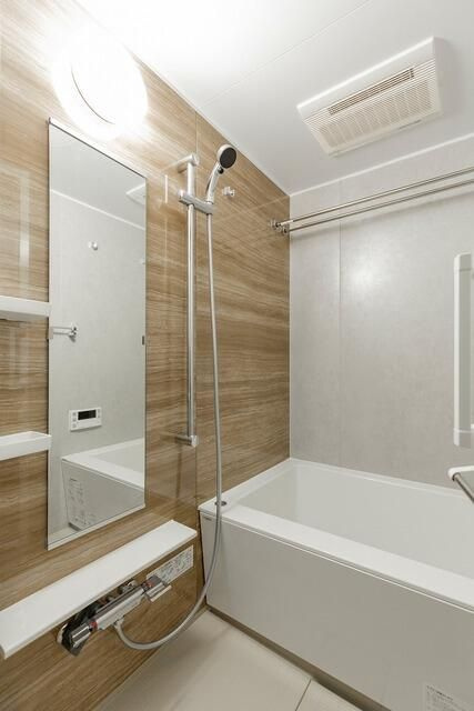 ＣＩＲＣＬＥＳ神保町Ⅱレジデンスの浴室