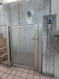 【エントランス】 | クラウンテラス | エントランス