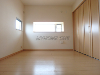 【洋室】 | クラウンテラス | 洋室