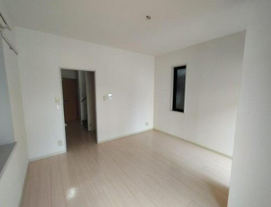 【中古】入間郡三芳町北永井中古住宅の洋室|2F洋室です！