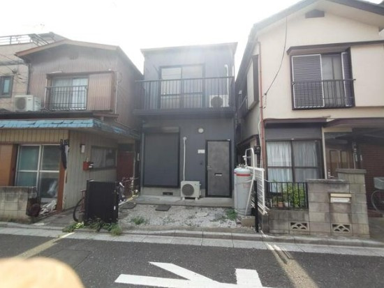 【中古】入間郡三芳町北永井中古住宅の外観|ふじみ野駅徒歩22分です！軽量鉄骨造りです！