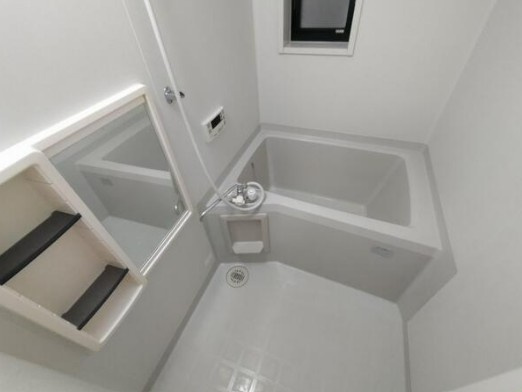 【中古】入間郡三芳町北永井中古住宅の浴室|お風呂です