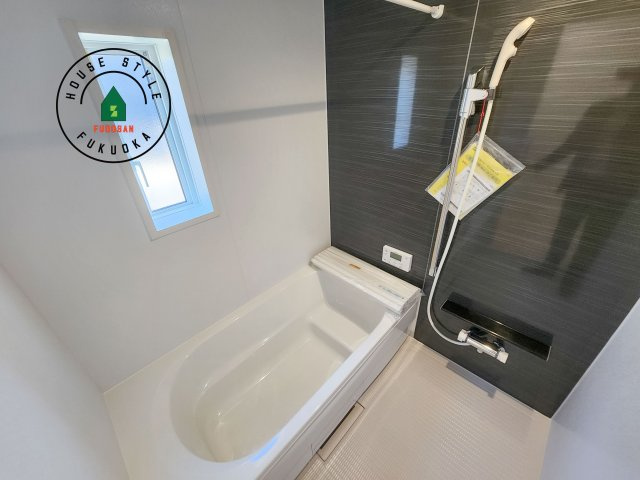 糸島市二丈深江第3-7棟（3号棟）の内観：施工例|浴室は一日の疲れを癒す場所だから、家族みんながゆったりできる快適設計。追い炊き機能付きオートバス。安定した温度で、いつでも快適に入浴できます。