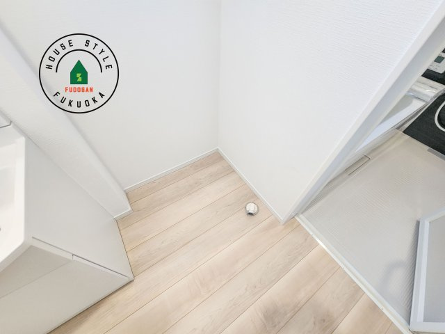 糸島市二丈深江第3-7棟（3号棟）の内観：施工例|ランドリースペースは広さもたっぷり。