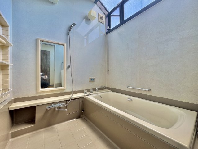 下妻市大園木中古戸建の浴室