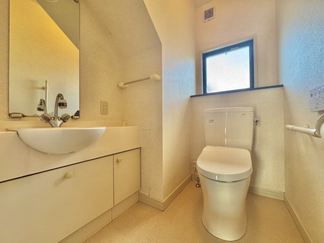 下妻市大園木中古戸建のトイレ