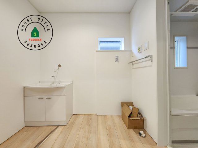 糸島市二丈深江第3-7棟（5号棟）の内観：施工例|脱衣所、洗面所は小さなプライベートスペース。歯磨き、洗顔と毎日施す個人空間。