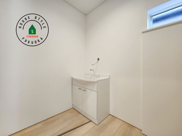 糸島市二丈深江第3-7棟（5号棟）の内観：施工例|洗面所は小さなプライベートスペース。歯磨き、洗顔と毎日施す個人空間。