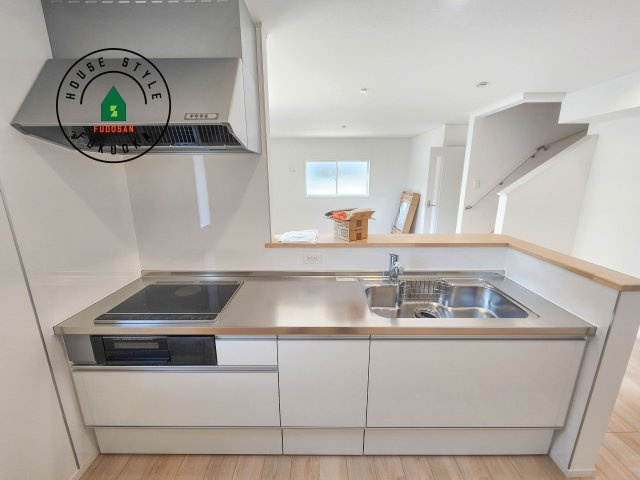 糸島市二丈深江第3-7棟（5号棟）の内観：施工例|忙しい朝でも家族揃って食事をしたいゆとりあるダイニングスペース。