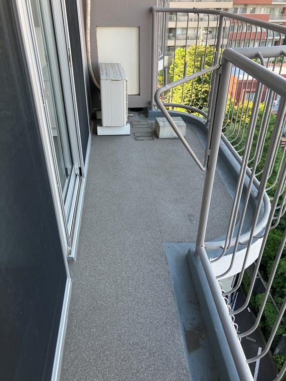 フドウ三軒茶屋ハイツのバルコニー