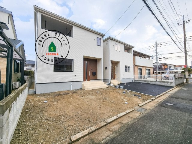 福岡市西区小戸3丁目第9-2棟（2号棟）の前面道路含む現地写真|見学の時間などお気軽にお問い合わせ下さい。