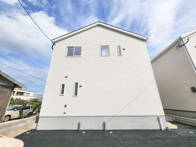 福岡市西区今宿1丁目第4-2棟（1号棟）の外観|こちらの物件が少しでも気になるようでしたら、お気軽にお問合せください。人生でいちばん大きなお買い物ですので、ゆっくりご見学ください。ネット上の画像と実際の見学では、リアル感がまるで違います。