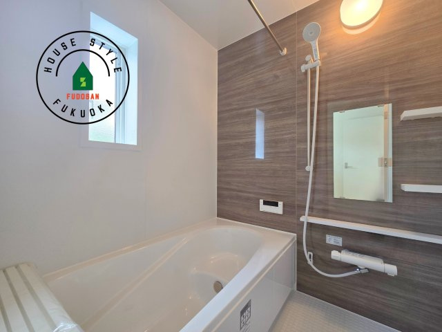 糸島市二丈深江第3-7棟（6号棟）の内観：施工例|浴室は一日の疲れを癒す場所だから、家族みんながゆったりできる快適設計。追い炊き機能付きオートバス。安定した温度で、いつでも快適に入浴できます。