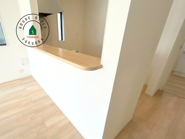 糸島市二丈深江第3-7棟（6号棟）の内観：施工例|ダイニングとリビングのメリハリが付けやすい空間設計になっています。