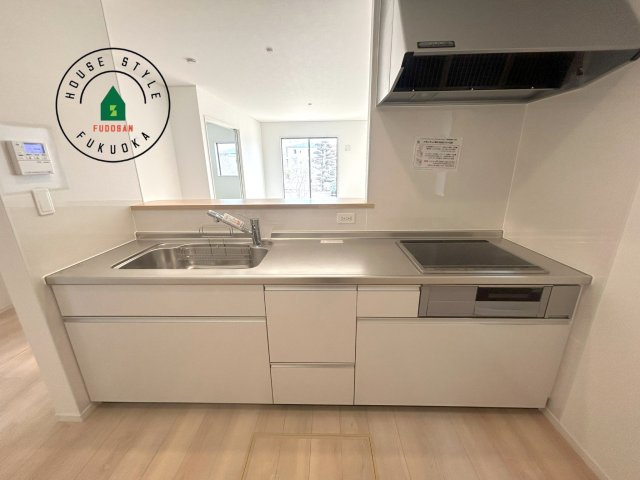 糸島市二丈深江第3-7棟（6号棟）の内観：施工例|忙しい朝でも家族揃って食事をしたいゆとりあるダイニングスペース。