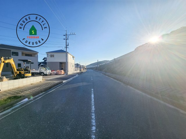 糸島市二丈深江第3-7棟（1号棟）の前面道路含む現地写真|前面道路です。
