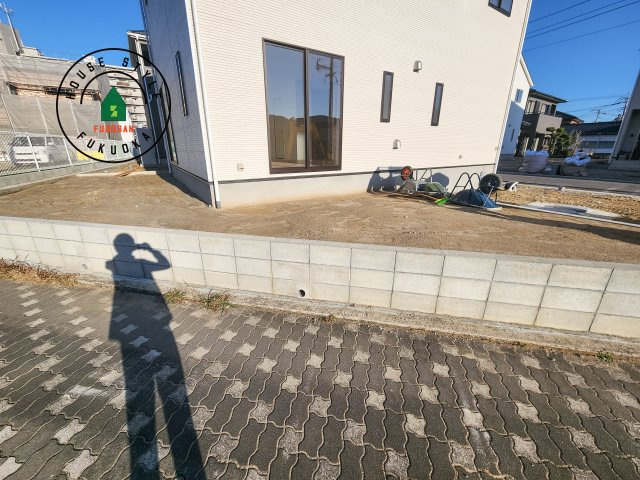 糸島市二丈深江第3-7棟（1号棟）の庭|お庭で自由な時間を過ごせます。