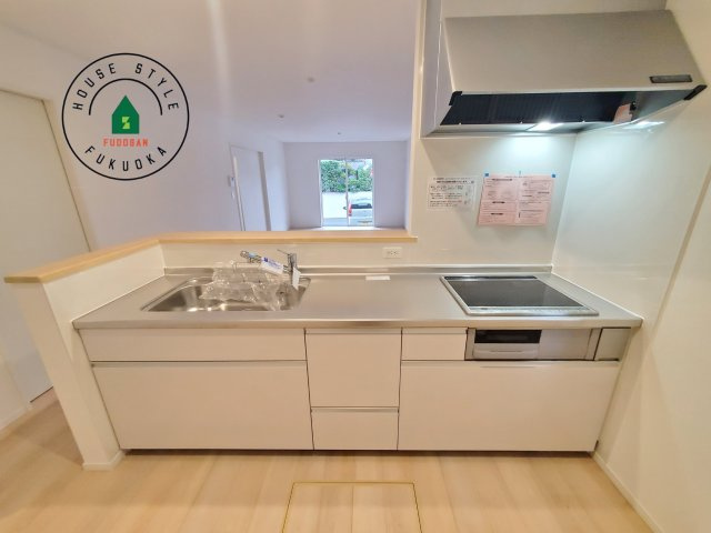 糸島市二丈深江第3-7棟（3号棟）の内観：施工例|忙しい朝でも家族揃って食事をしたいゆとりあるダイニングスペース。