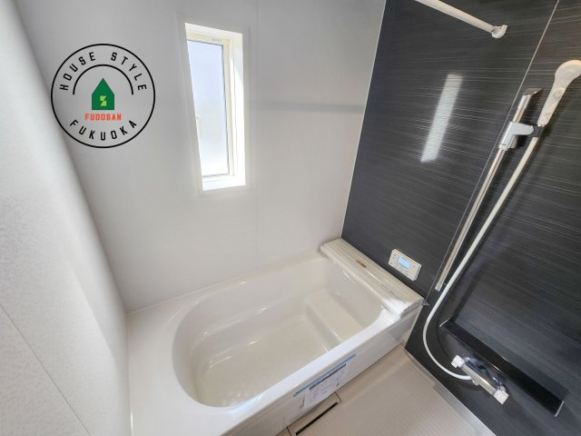 福岡市西区今宿1丁目第4-2棟（1号棟）の内観：施工例|浴室は一日の疲れを癒す場所だから、家族みんながゆったりできる快適設計。追い炊き機能付きオートバス。安定した温度で、いつでも快適に入浴できます。