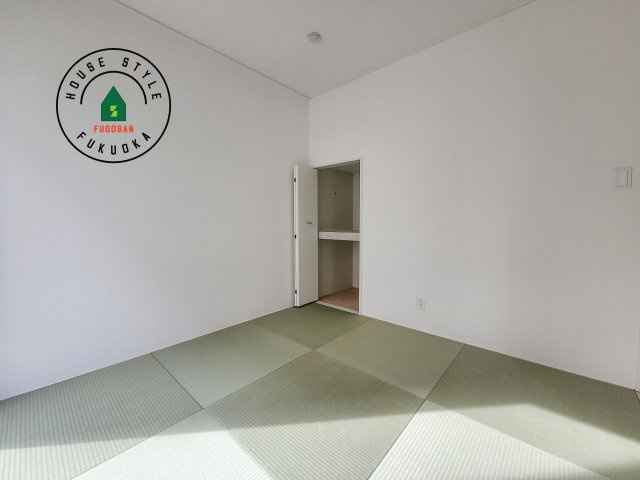 福岡市西区今宿1丁目第4-2棟（1号棟）の内観：施工例|和室を上手に活用すると暮らし方の幅が広がります。例えば普段は開け放して、子供の小さいうちはお昼寝や遊びのスペースに。畳はソフトなので転んでもケガをしにくく安心です