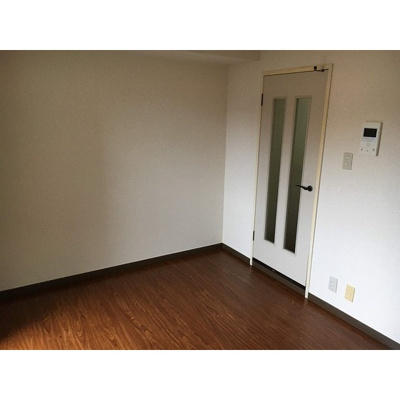 【居間・リビング】 | リーセントパレス神木本町 | 居室