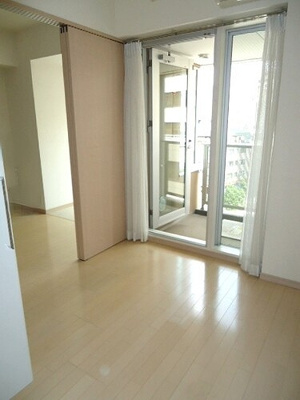 【居間・リビング】 | クオリア恵比寿イースト | 洋室　※2016年7月撮影