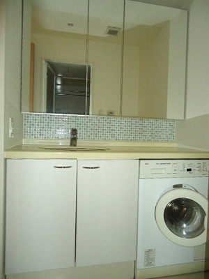 【洗面所】 | クオリア恵比寿イースト | 洗面所　※2016年7月撮影