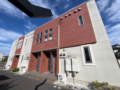 【外観】 | スカイラーク | 外観写真（昼）